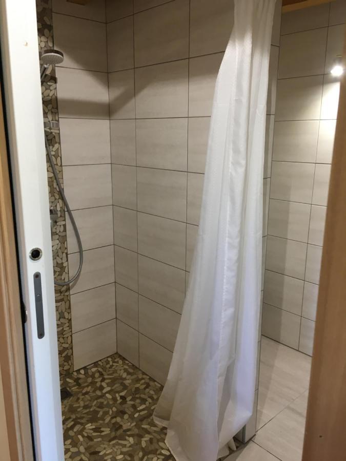 Willa Le Cocon De Mya Cenves Zewnętrze zdjęcie
